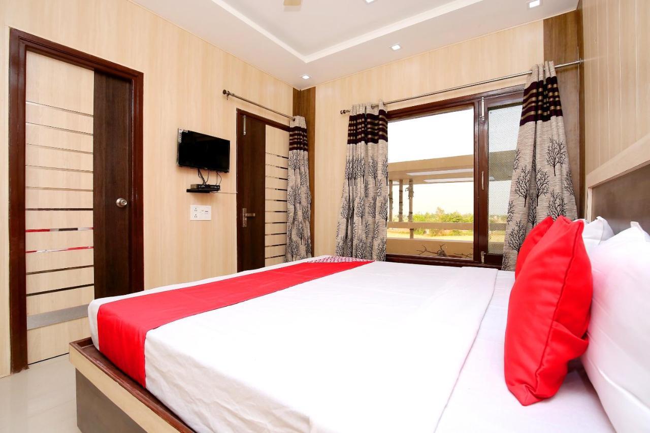Oyo Flagship Armaan Resort Shāhpur Zewnętrze zdjęcie