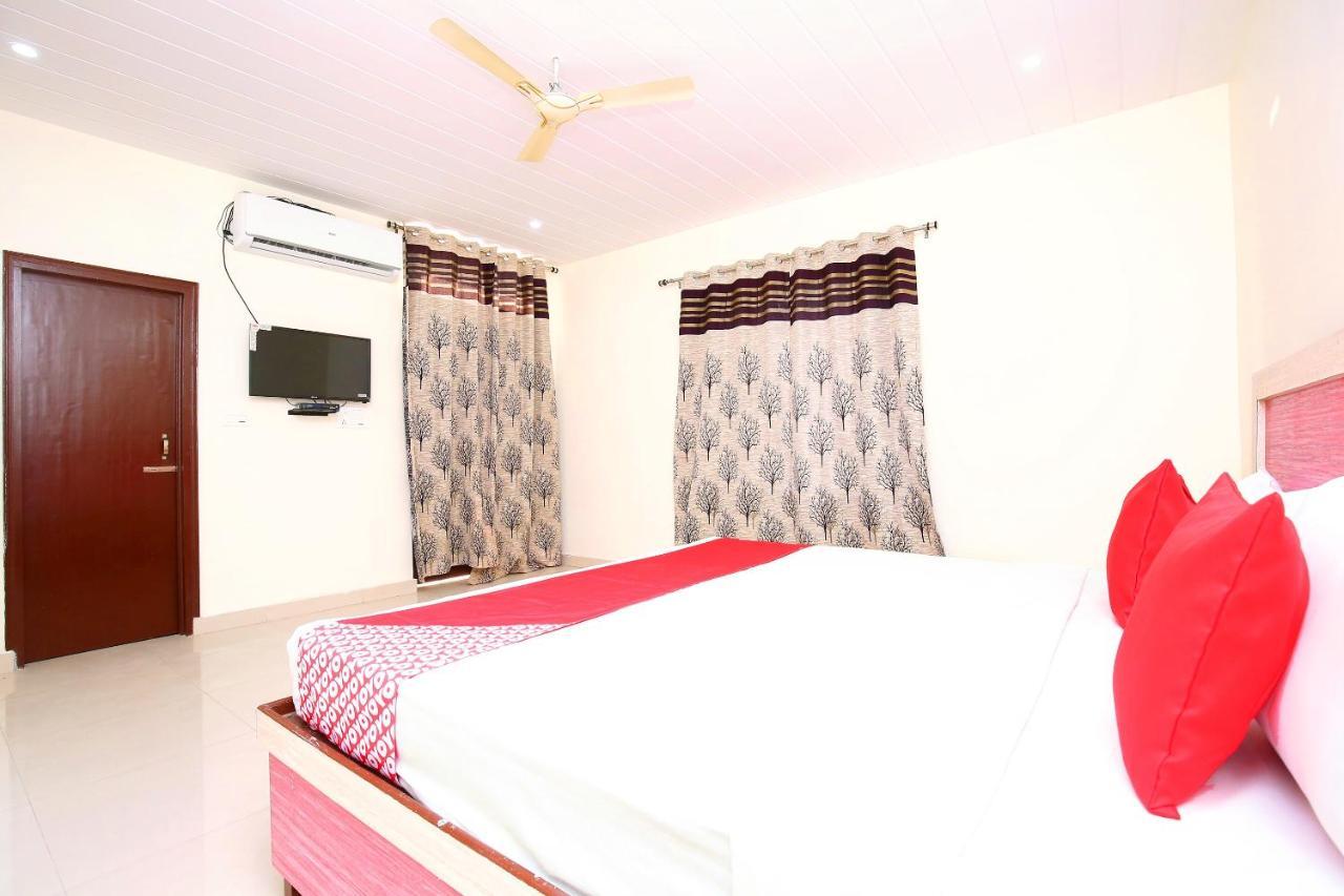 Oyo Flagship Armaan Resort Shāhpur Zewnętrze zdjęcie